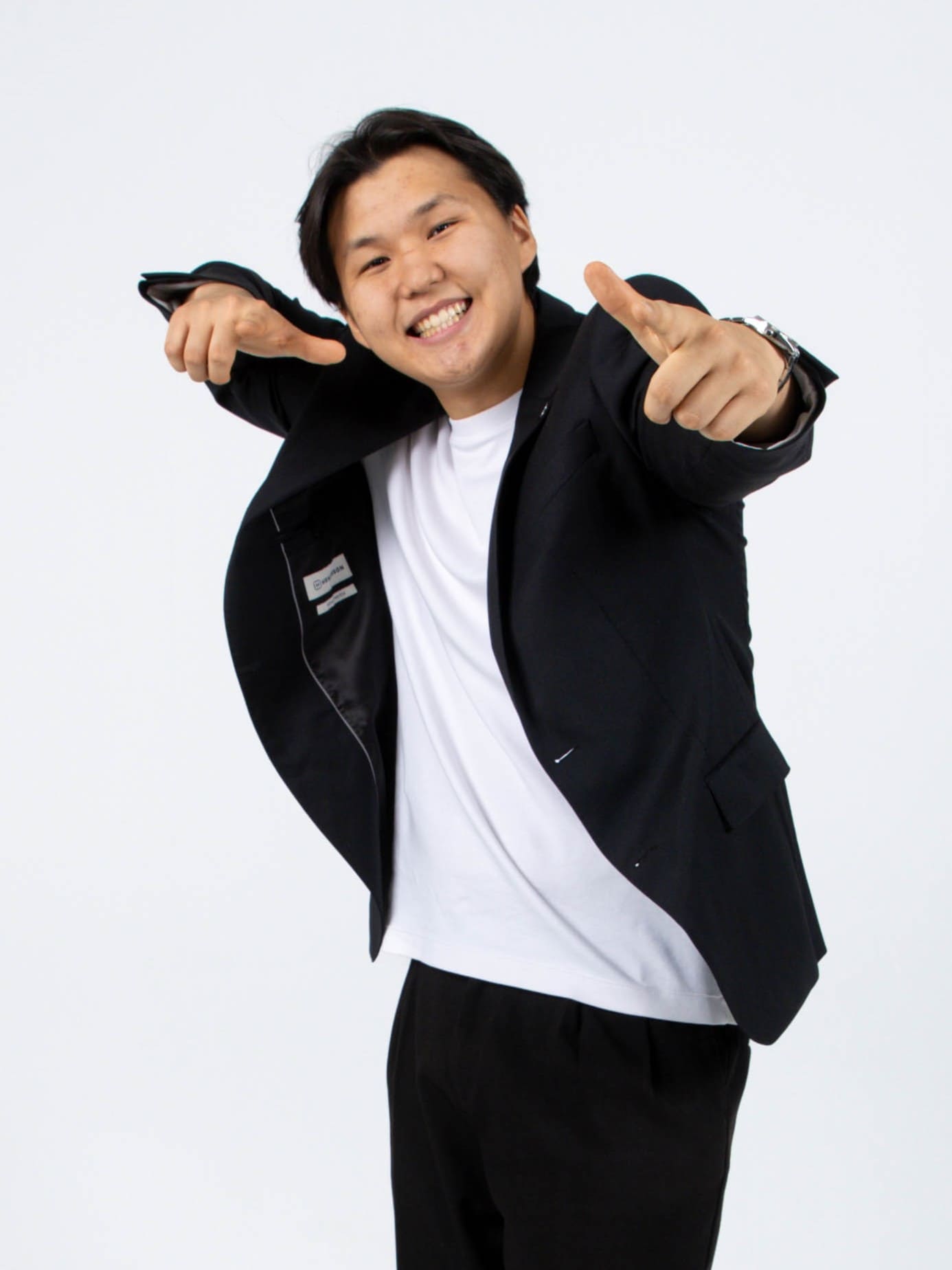 Алексей – ведущий